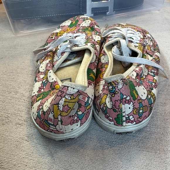 Vans Kids Sneakers with Hello Kitty Design - Pink and Green - Picture 3 of 8